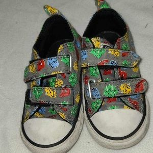 Dinosaur Velcro converse 
Size 6